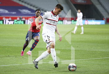 2021-05-01 - Flavius Daniliuc of Nice during the French championship Ligue 1 football match between Lille OSC (LOSC) and OGC Nice (OGCN) on May 1, 2021 at Stade Pierre Mauroy in Villeneuve-d'Ascq near Lille, France - Photo Jean Catuffe / DPPI - LILLE OSC (LOSC) VS OGC NICE (OGCN) - FRENCH LIGUE 1 - SOCCER