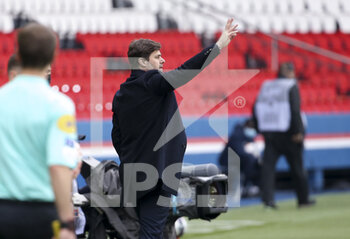 2021-05-01 - Coach of PSG Mauricio Pochettino during the French championship Ligue 1 football match between Paris Saint-Germain (PSG) and RC Lens on May 1, 2021 at Parc des Princes stadium in Paris, France - Photo Jean Catuffe / DPPI - PARIS SAINT-GERMAIN (PSG) VS RC LENS - FRENCH LIGUE 1 - SOCCER