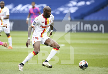2021-05-01 - Seko Fofana of Lens during the French championship Ligue 1 football match between Paris Saint-Germain (PSG) and RC Lens on May 1, 2021 at Parc des Princes stadium in Paris, France - Photo Jean Catuffe / DPPI - PARIS SAINT-GERMAIN (PSG) VS RC LENS - FRENCH LIGUE 1 - SOCCER