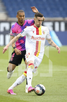 2021-05-01 - Clement Michelin of Lens, Thilo Kehrer of PSG during the French championship Ligue 1 football match between Paris Saint-Germain (PSG) and RC Lens on May 1, 2021 at Parc des Princes stadium in Paris, France - Photo Jean Catuffe / DPPI - PARIS SAINT-GERMAIN (PSG) VS RC LENS - FRENCH LIGUE 1 - SOCCER