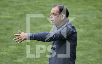 2021-05-09 - Coach of Angers SCO Stephane Moulin during the French championship Ligue 1 football match between Angers SCO and Dijon FCO (DFCO) on May 9, 2021 at Stade Raymond Kopa in Angers, France - Photo Jean Catuffe / DPPI - ANGERS SCO VS DIJON FCO (DFCO) - FRENCH LIGUE 1 - SOCCER