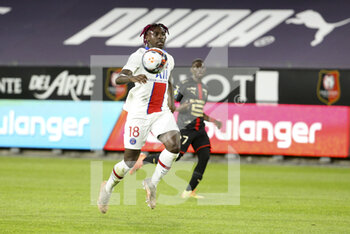 2021-05-09 - Moise Kean of PSG during the French championship Ligue 1 football match between Stade Rennais and Paris Saint-Germain on May 9, 2021 at Roazhon Park in Rennes, France - Photo Jean Catuffe / DPPI - STADE RENNAIS VS PARIS SAINT-GERMAIN (PSG) - FRENCH LIGUE 1 - SOCCER