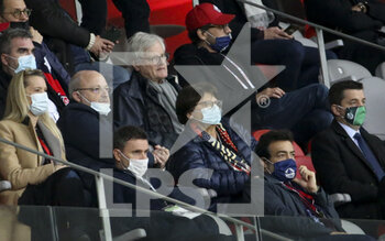 2021-05-16 - From left, MEL President Damien Castelain (glasses), Jean-Louis Brochen (husband of Martine Aubry), below him Mayor of Lille Martine Aubry, Mayor of Saint-Etienne Gael Perdriau during the French championship Ligue 1 football match between Lille OSC (LOSC) and AS Saint-Etienne (ASSE) on May 16, 2021 at Stade Pierre Mauroy in Villeneuve-d'Ascq near Lille, France - Photo Jean Catuffe / DPPI - LILLE OSC (LOSC) VS AS SAINT-ETIENNE (ASSE) - FRENCH LIGUE 1 - SOCCER