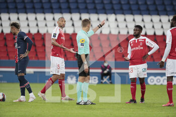 2021-05-16 - Tunis ABDELHAMID (Stade de Reims) received a red card by referee during the French championship Ligue 1 football match between Paris Saint-Germain and Stade de Reims, on May 16, 2021 at Parc des Princes stadium in Paris, France - Photo Stephane Allaman / DPPI - PARIS SAINT-GERMAIN VS STADE DE REIMS - FRENCH LIGUE 1 - SOCCER