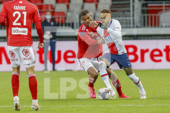 2021-05-23 - Neymar Jr of PSG and Steve Mounie of Brest during the French championship Ligue 1 football match between Stade Brestois and Paris Saint-Germain on May 23, 2021 at Francis Le Ble stadium in Brest, France - Photo Loic Baratoux / DPPI - STADE BRESTOIS 29 VS PARIS SAINT-GERMAIN (PSG) - FRENCH LIGUE 1 - SOCCER