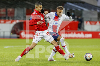2021-05-23 - Romain Faivre of Stade Brestois and Neymar Jr of PSG during the French championship Ligue 1 football match between Stade Brestois and Paris Saint-Germain on May 23, 2021 at Francis Le Ble stadium in Brest, France - Photo Loic Baratoux / DPPI - STADE BRESTOIS 29 VS PARIS SAINT-GERMAIN (PSG) - FRENCH LIGUE 1 - SOCCER