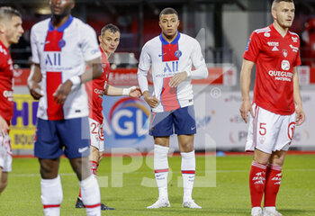 2021-05-23 - Julien Faussurier of Brest and Kylian Mbappe of PSG during the French championship Ligue 1 football match between Stade Brestois and Paris Saint-Germain on May 23, 2021 at Francis Le Ble stadium in Brest, France - Photo Loic Baratoux / DPPI - STADE BRESTOIS 29 VS PARIS SAINT-GERMAIN (PSG) - FRENCH LIGUE 1 - SOCCER