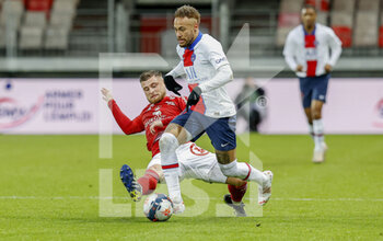 2021-05-23 - Neymar Jr of PSG and Hugo Magnetti of Brest during the French championship Ligue 1 football match between Stade Brestois and Paris Saint-Germain on May 23, 2021 at Francis Le Ble stadium in Brest, France - Photo Loic Baratoux / DPPI - STADE BRESTOIS 29 VS PARIS SAINT-GERMAIN (PSG) - FRENCH LIGUE 1 - SOCCER