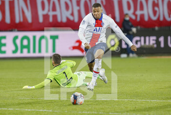 2021-05-23 - Kylian Mbappe of PSG runs to score a goal during the French championship Ligue 1 football match between Stade Brestois and Paris Saint-Germain on May 23, 2021 at Francis Le Ble stadium in Brest, France - Photo Loic Baratoux / DPPI - STADE BRESTOIS 29 VS PARIS SAINT-GERMAIN (PSG) - FRENCH LIGUE 1 - SOCCER