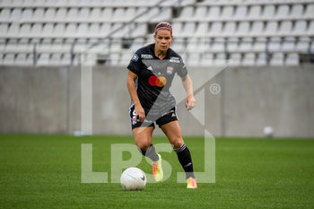 2020-09-11 - Eugenie Le Sommer of Olympique Lyonnais controls the ball during the Women's French championship D1 Arkema football match between Stade de Reims and Olympique Lyonnais on September 11, 2020 at Auguste Delaune stadium in Reims, France - Photo Antoine Massinon / A2M Sport Consulting / DPPI - STADE DE REIMS VS OLYMPIQUE LYONNAIS - FRENCH WOMEN DIVISION 1 - SOCCER