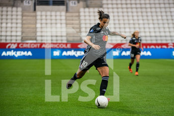 2020-09-11 - Dzsenifer Marozsan of Olympique Lyonnais controls the ball during the Women's French championship D1 Arkema football match between Stade de Reims and Olympique Lyonnais on September 11, 2020 at Auguste Delaune stadium in Reims, France - Photo Antoine Massinon / A2M Sport Consulting / DPPI - STADE DE REIMS VS OLYMPIQUE LYONNAIS - FRENCH WOMEN DIVISION 1 - SOCCER
