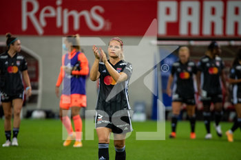 2020-09-11 - Eugenie Le Sommer of Olympique Lyonnais celebrates the victory after the Women's French championship D1 Arkema football match between Stade de Reims and Olympique Lyonnais on September 11, 2020 at Auguste Delaune stadium in Reims, France - Photo Antoine Massinon / A2M Sport Consulting / DPPI - STADE DE REIMS VS OLYMPIQUE LYONNAIS - FRENCH WOMEN DIVISION 1 - SOCCER