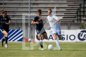 2020-09-12 - Sophie Vaysse of Paris FC and Cathy Couturier of ASJ Soyaux fight for the ball during the Women's French championship D1 Arkema football match between Paris FC and Soyaux ASJ on September 12, 2020 at Robert Bobin stadium in Bondoufle, France - Photo Melanie Laurent / A2M Sport Consulting / DPPI - PARIS FC VS SOYAUX ASJ - FRENCH WOMEN DIVISION 1 - SOCCER