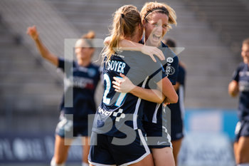 2020-09-12 - Anaig Butel of Paris FC celebrates after she scored with Julie Soyer of Paris FC during the Women's French championship D1 Arkema football match between Paris FC and Soyaux ASJ on September 12, 2020 at Robert Bobin stadium in Bondoufle, France - Photo Antoine Massinon / A2M Sport Consulting / DPPI - PARIS FC VS SOYAUX ASJ - FRENCH WOMEN DIVISION 1 - SOCCER