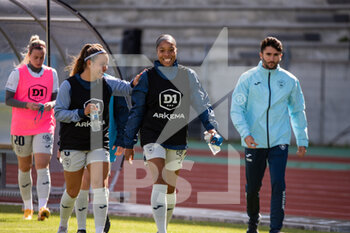 2020-09-26 - Santana Sahraoui of Le Havre AC and Deja Davis of Le Havre AC ahead of the Women's French championship D1 Arkema football match between Paris FC and Le Havre AC on September 26, 2020 at Robert Bobin stadium in Bondoufle, France - Photo Antoine Massinon / A2M Sport Consulting / DPPI - PARIS FC AND LE HAVRE AC - FRENCH WOMEN DIVISION 1 - SOCCER
