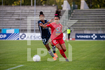 2020-10-10 - Eseosa Aigbogun of Paris FC and Sarah Boudaoud of GPSO 92 Issy in a duel for the ball during the Women's French championship D1 Arkema football match between Paris FC and GPSO 92 Issy on October 10, 2020 at Robert Bobin stadium in Bondoufle, France - Photo Melanie Laurent / A2M Sport Consulting / DPPI - PARIS FC VS GPSO 92 ISSY - FRENCH WOMEN DIVISION 1 - SOCCER