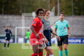 2020-10-10 - Kayla Mills of GPSO 92 Issy and Gaetane Thiney of Paris FC during the Women's French championship D1 Arkema football match between Paris FC and GPSO 92 Issy on October 10, 2020 at Robert Bobin stadium in Bondoufle, France - Photo Melanie Laurent / A2M Sport Consulting / DPPI - PARIS FC VS GPSO 92 ISSY - FRENCH WOMEN DIVISION 1 - SOCCER