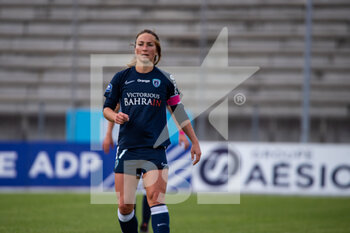 2020-10-10 - Gaetane Thiney of Paris FC reacts during the Women's French championship D1 Arkema football match between Paris FC and GPSO 92 Issy on October 10, 2020 at Robert Bobin stadium in Bondoufle, France - Photo Melanie Laurent / A2M Sport Consulting / DPPI - PARIS FC VS GPSO 92 ISSY - FRENCH WOMEN DIVISION 1 - SOCCER