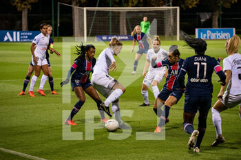 2020-10-10 - Ashley Lawrence of Paris Saint Germain and Luana Bertolucci of Paris Saint Germain during the Women's French championship D1 Arkema football match between Paris Saint-Germain and Montpellier HSC on October 10, 2020 at Georges Lef.vre stadium in Saint-Germain-en-Laye, France - Photo Melanie Laurent / A2M Sport Consulting / DPPI - PARIS SAINT-GERMAIN VS MONTPELLIER HSC - FRENCH WOMEN DIVISION 1 - SOCCER