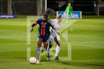 2020-10-10 - Kadidiatou Diani of Paris Saint Germain and Dominika Skorvankova of Montpellier Herault Sport Club fight for the ball during the Women's French championship D1 Arkema football match between Paris Saint-Germain and Montpellier HSC on October 10, 2020 at Georges Lef.vre stadium in Saint-Germain-en-Laye, France - Photo Melanie Laurent / A2M Sport Consulting / DPPI - PARIS SAINT-GERMAIN VS MONTPELLIER HSC - FRENCH WOMEN DIVISION 1 - SOCCER