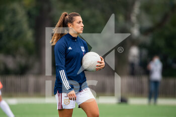 2020-10-17 - Julie Thibaud of FC Girondins de Bordeaux warms up ahead of the Women's French championship D1 Arkema football match between GPSO 92 Issy and Girondins de Bordeaux on October 17, 2020 at Stade Le Gallo in Boulogne Billancourt, France - Photo Antoine Massinon / A2M Sport Consulting / DPPI - GPSO 92 ISSY VS GIRONDINS DE BORDEAUX - FRENCH WOMEN DIVISION 1 - SOCCER