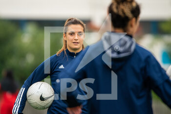2020-10-17 - Julie Thibaud of FC Girondins de Bordeaux ahead of the Women's French championship D1 Arkema football match between GPSO 92 Issy and Girondins de Bordeaux on October 17, 2020 at Stade Le Gallo in Boulogne Billancourt, France - Photo Antoine Massinon / A2M Sport Consulting / DPPI - GPSO 92 ISSY VS GIRONDINS DE BORDEAUX - FRENCH WOMEN DIVISION 1 - SOCCER