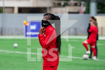 2020-10-17 - Esther Mbakem Niaro of GPSO 92 Issy ahead of the Women's French championship D1 Arkema football match between GPSO 92 Issy and Girondins de Bordeaux on October 17, 2020 at Stade Le Gallo in Boulogne Billancourt, France - Photo Antoine Massinon / A2M Sport Consulting / DPPI - GPSO 92 ISSY VS GIRONDINS DE BORDEAUX - FRENCH WOMEN DIVISION 1 - SOCCER