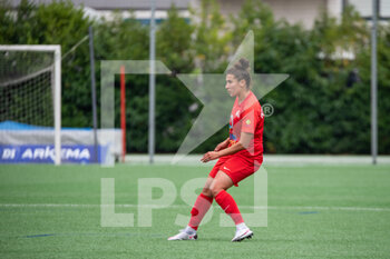 2020-10-17 - Ella Kaabachi of GPSO 92 Issy during the Women's French championship D1 Arkema football match between GPSO 92 Issy and Girondins de Bordeaux on October 17, 2020 at Stade Le Gallo in Boulogne Billancourt, France - Photo Melanie Laurent / A2M Sport Consulting / DPPI - GPSO 92 ISSY VS GIRONDINS DE BORDEAUX - FRENCH WOMEN DIVISION 1 - SOCCER