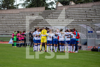 2020-10-31 - The players of each team ahead of the Women's French championship D1 Arkema football match between Paris FC and Stade de Reims on October 31, 2020 at Robert Bobin stadium in Bondoufle, France - Photo Melanie Laurent / A2M Sport Consulting / DPPI - PARIS FC VS STADE DE REIMS - FRENCH WOMEN DIVISION 1 - SOCCER