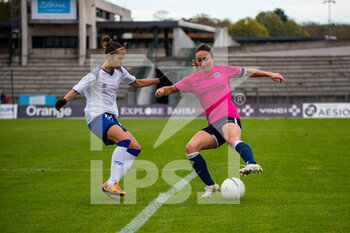 2020-10-31 - Tanya Romanenko of Stade de Reims and Gaetane Thiney of Paris FC in a duel for the ball during the Women's French championship D1 Arkema football match between Paris FC and Stade de Reims on October 31, 2020 at Robert Bobin stadium in Bondoufle, France - Photo Melanie Laurent / A2M Sport Consulting / DPPI - PARIS FC VS STADE DE REIMS - FRENCH WOMEN DIVISION 1 - SOCCER