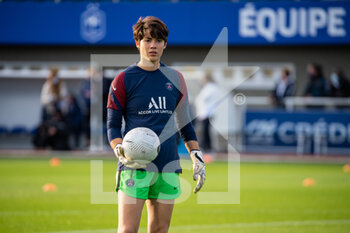 2020-11-14 - Charlotte Voll of Paris Saint Germain warms up ahead of the Women's French championship D1 Arkema football match between GPSO 92 Issy and Paris Saint-Germain on November 14, 2020 at Pierre Pibarot stadium in Clairefontaine En Yvelines, France - Photo Melanie Laurent / A2M Sport Consulting / DPPI - GPSO 92 ISSY AND PARIS SAINT-GERMAIN - FRENCH WOMEN DIVISION 1 - SOCCER