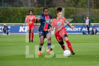 2020-11-14 - Formiga of Paris Saint Germain and Celya Barclais of GPSO 92 Issy fight for the ball during the Women's French championship D1 Arkema football match between GPSO 92 Issy and Paris Saint-Germain on November 14, 2020 at Pierre Pibarot stadium in Clairefontaine En Yvelines, France - Photo Melanie Laurent / A2M Sport Consulting / DPPI - GPSO 92 ISSY AND PARIS SAINT-GERMAIN - FRENCH WOMEN DIVISION 1 - SOCCER