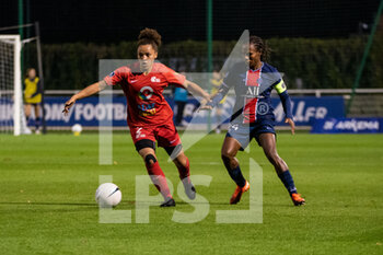 2020-11-14 - Celya Barclais of GPSO 92 Issy and Formiga of Paris Saint Germain in a duel for the ball during the Women's French championship D1 Arkema football match between GPSO 92 Issy and Paris Saint-Germain on November 14, 2020 at Pierre Pibarot stadium in Clairefontaine En Yvelines, France - Photo Antoine Massinon / A2M Sport Consulting / DPPI - GPSO 92 ISSY AND PARIS SAINT-GERMAIN - FRENCH WOMEN DIVISION 1 - SOCCER