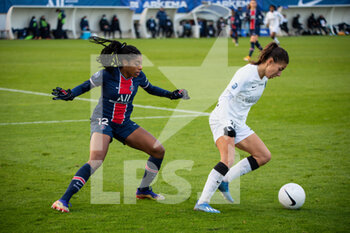 2020-12-06 - Ashley Lawrence of Paris Saint Germain and Clara Mateo of Paris FC in a duel for the ball during the Women's French championship D1 Arkema football match between Paris Saint-Germain and Paris FC on December 6, 2020 at Georges Lefèvre stadium in Saint-Germain-en-Laye, France - Photo Melanie Laurent / A2M Sport Consulting / DPPI - PARIS SAINT-GERMAIN VS PARIS FC - FRENCH WOMEN DIVISION 1 - SOCCER