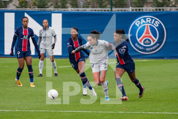 2020-12-13 - Grace Geyoro of Paris Saint Germain, Sylia Koui of Le Havre AC and Ashley Lawrence of Paris Saint Germain during the Women's French championship D1 Arkema football match between Paris Saint-Germain and Le Havre AC on December 13, 2020 at Georges Lefèvre stadium in Saint-Germain-en-Laye, France - Photo Antoine Massinon / A2M Sport Consulting / DPPI - PARIS SAINT-GERMAIN VS LE HAVRE AC - FRENCH WOMEN DIVISION 1 - SOCCER