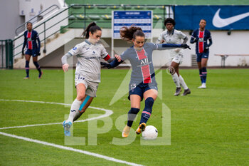 2020-12-13 - Sylia Koui of Le Havre AC and Sara Dabritz of Paris Saint Germain in a duel for the ball during the Women's French championship D1 Arkema football match between Paris Saint-Germain and Le Havre AC on December 13, 2020 at Georges Lefèvre stadium in Saint-Germain-en-Laye, France - Photo Antoine Massinon / A2M Sport Consulting / DPPI - PARIS SAINT-GERMAIN VS LE HAVRE AC - FRENCH WOMEN DIVISION 1 - SOCCER