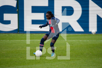 2020-12-13 - Benedicte Simon of Paris Saint Germain controls the ball during the Women's French championship D1 Arkema football match between Paris Saint-Germain and Le Havre AC on December 13, 2020 at Georges Lefèvre stadium in Saint-Germain-en-Laye, France - Photo Antoine Massinon / A2M Sport Consulting / DPPI - PARIS SAINT-GERMAIN VS LE HAVRE AC - FRENCH WOMEN DIVISION 1 - SOCCER