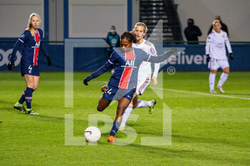 2021-01-15 - Formiga of Paris Saint Germain controls the ball during the Women's French championship D1 Arkema football match between Paris Saint-Germain and Girondins de Bordeaux on January 15, 2021 at Georges Lefevre stadium in Saint-Germain-en-Laye, France - Photo Melanie Laurent / A2M Sport Consulting / DPPI - PARIS SAINT-GERMAIN VS GIRONDINS DE BORDEAUX - FRENCH WOMEN DIVISION 1 - SOCCER