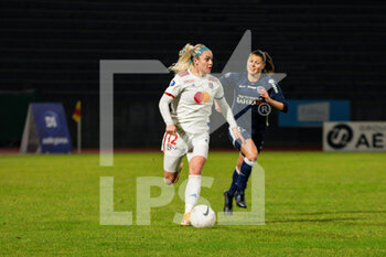 2021-01-22 - Ellie Carpenter of Olympique Lyonnais controls the ball during the Women's French championship D1 Arkema football match between Paris FC and Olympique Lyonnais on January 22, 2021 at Robert Bobin stadium in Bondoufle, France - Photo Antoine Massinon / A2M Sport Consulting / DPPI - PARIS FC AND OLYMPIQUE LYONNAIS - FRENCH WOMEN DIVISION 1 - SOCCER