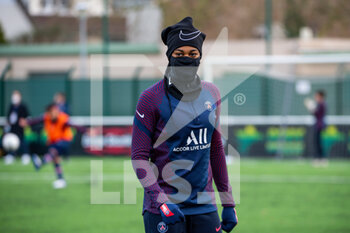 2021-01-30 - Marie Antoinette Katoto of Paris Saint Germain warms up ahead of the Women's French Cup, round of 32 football match between FC Fleury 91 and Paris Saint-Germain on January 30, 2021 at Walter Felder stadium in Fleury-Merogis, France - Photo Melanie Laurent / A2M Sport Consulting / DPPI - FC FLEURY 91 AND PARIS SAINT-GERMAIN - FRENCH WOMEN DIVISION 1 - SOCCER