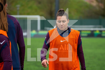 2021-01-30 - Ramona Bachmann of Paris Saint Germain warms up ahead of the Women's French Cup, round of 32 football match between FC Fleury 91 and Paris Saint-Germain on January 30, 2021 at Walter Felder stadium in Fleury-Merogis, France - Photo Melanie Laurent / A2M Sport Consulting / DPPI - FC FLEURY 91 AND PARIS SAINT-GERMAIN - FRENCH WOMEN DIVISION 1 - SOCCER