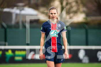 2021-01-30 - Signe Bruun of Paris Saint Germain reacts during the Women's French Cup, round of 32 football match between FC Fleury 91 and Paris Saint-Germain on January 30, 2021 at Walter Felder stadium in Fleury-Merogis, France - Photo Melanie Laurent / A2M Sport Consulting / DPPI - FC FLEURY 91 AND PARIS SAINT-GERMAIN - FRENCH WOMEN DIVISION 1 - SOCCER