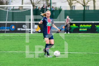 2021-01-30 - Paulina Dudek of Paris Saint Germain controls the ball during the Women's French Cup, round of 32 football match between FC Fleury 91 and Paris Saint-Germain on January 30, 2021 at Walter Felder stadium in Fleury-Merogis, France - Photo Antoine Massinon / A2M Sport Consulting / DPPI - FC FLEURY 91 AND PARIS SAINT-GERMAIN - FRENCH WOMEN DIVISION 1 - SOCCER