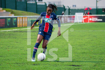 2021-01-30 - Kadidiatou Diani of Paris Saint Germain controls the ball during the Women's French Cup, round of 32 football match between FC Fleury 91 and Paris Saint-Germain on January 30, 2021 at Walter Felder stadium in Fleury-Merogis, France - Photo Antoine Massinon / A2M Sport Consulting / DPPI - FC FLEURY 91 AND PARIS SAINT-GERMAIN - FRENCH WOMEN DIVISION 1 - SOCCER