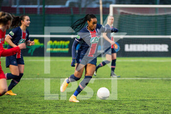 2021-01-30 - Marie Antoinette Katoto of Paris Saint Germain controls the ball during the Women's French Cup, round of 32 football match between FC Fleury 91 and Paris Saint-Germain on January 30, 2021 at Walter Felder stadium in Fleury-Merogis, France - Photo Antoine Massinon / A2M Sport Consulting / DPPI - FC FLEURY 91 AND PARIS SAINT-GERMAIN - FRENCH WOMEN DIVISION 1 - SOCCER