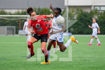 2021-02-06 - Celya Barclais of GPSO 92 Issy and Siga Tandia of ASJ Soyaux fight for the ball during the Women's French championship, D1 Arkema football match between GPSO 92 Issy and ASJ Soyaux Charente on February 6, 2021 at Le Gallo stadium in Boulogne-Billancourt, France - Photo Melanie Laurent / A2M Sport Consulting / DPPI - GPSO 92 ISSY AND ASJ SOYAUX CHARENTE - FRENCH WOMEN DIVISION 1 - SOCCER