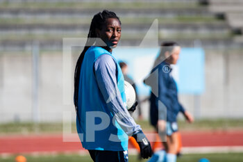 2021-03-06 - Hawa Sangare of Le Havre AC warms up ahead of the Women's French championship D 1 Arkema football match between FC Fleury 91 and Le Havre AC on March 6, 2021 at Robert Bobin stadium in Bondoufle, France - Photo Antoine Massinon / A2M Sport Consulting / DPPI - FC FLEURY 91 AND LE HAVRE AC - FRENCH WOMEN DIVISION 1 - SOCCER