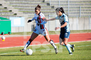 2021-03-06 - Lea Le Garrec of FC Fleury and Francisca Lara of Le Havre AC in a duel for the ball during the Women's French championship D 1 Arkema football match between FC Fleury 91 and Le Havre AC on March 6, 2021 at Robert Bobin stadium in Bondoufle, France - Photo Antoine Massinon / A2M Sport Consulting / DPPI - FC FLEURY 91 AND LE HAVRE AC - FRENCH WOMEN DIVISION 1 - SOCCER