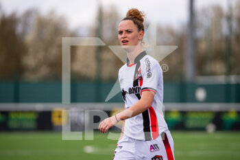 2021-03-27 - Thelma Eninger of FC Fleury reacts during the Women's French championship D1 Arkema football match between FC Fleury 91 and Girondins de Bordeaux on March 27, 2021 at Walter Felder stadium in Fleury Merogis, France - Photo Melanie Laurent / A2M Sport Consulting / DPPI - FC FLEURY 91 AND GIRONDINS DE BORDEAUX - FRENCH WOMEN DIVISION 1 - SOCCER