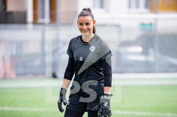 2021-04-17 - Cindy Perrault of Montpellier Herault Sport Club warms up ahead of the Women's French championship D1 Arkema football match between GPSO 92 Issy and Montpellier HSC on April 17, 2021 at Le Gallo stadium in Boulogne-Billancourt, France - Photo Antoine Massinon / A2M Sport Consulting / DPPI - GPSO 92 ISSY VS MONTPELLIER HSC - FRENCH WOMEN DIVISION 1 - SOCCER